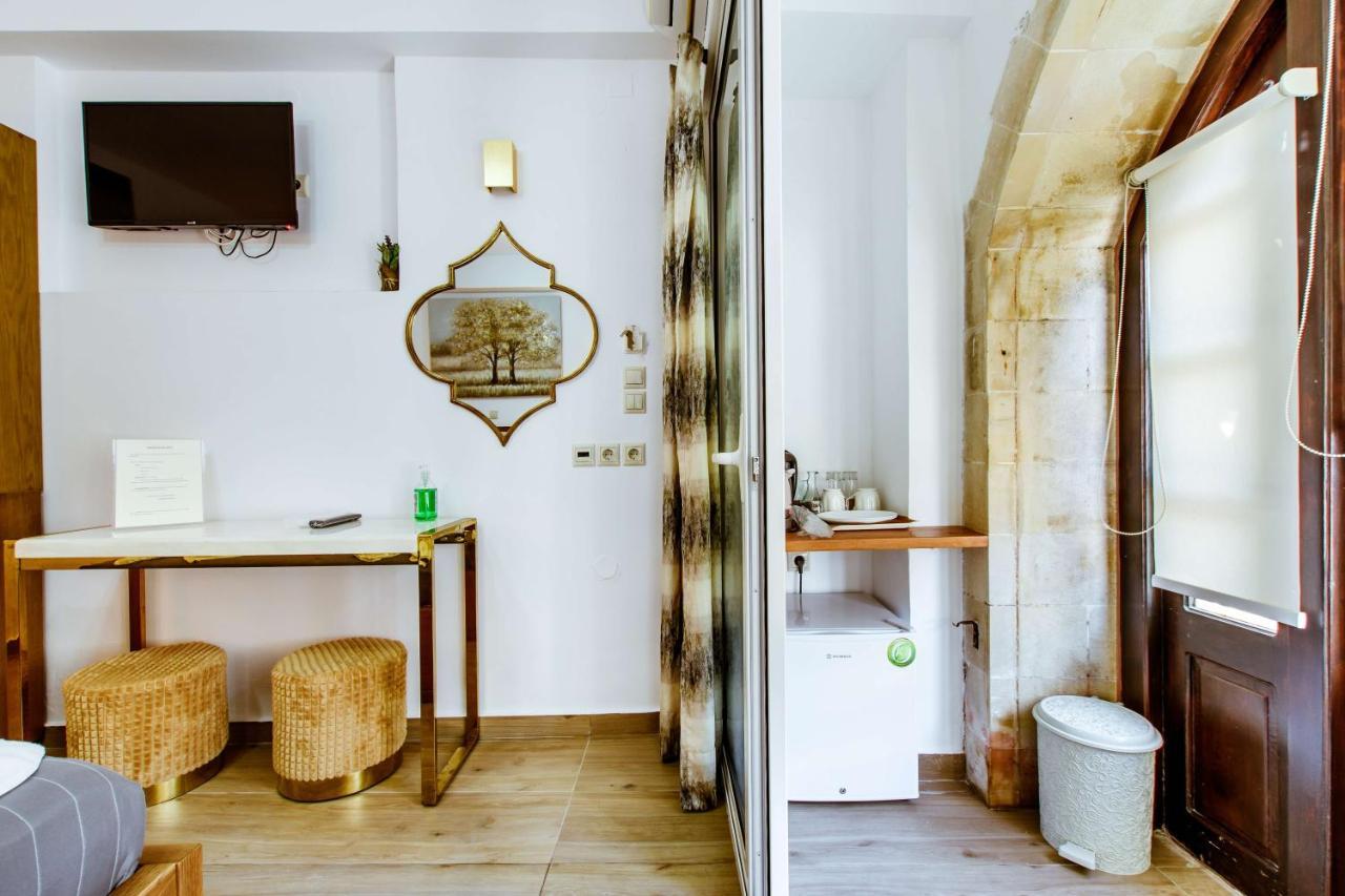 Bozzali Deluxe Hotel Hriszí Aktí Haniá Kültér fotó